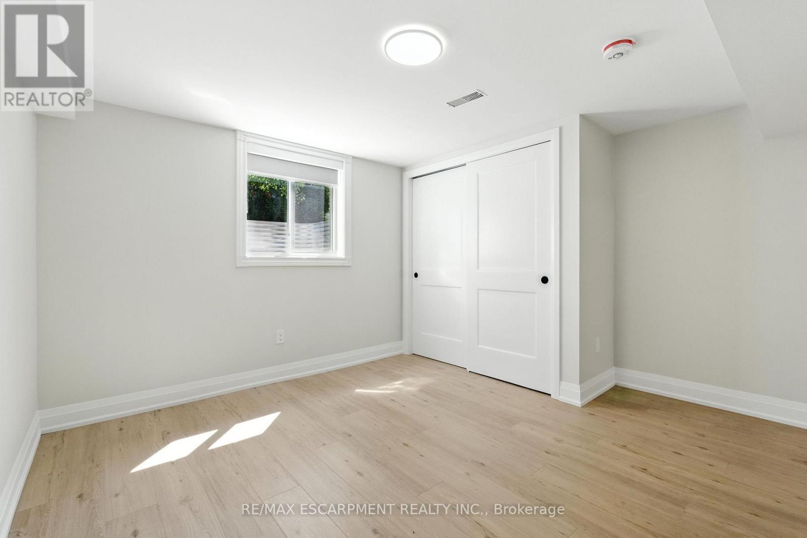 B - 929 Upper Ottawa Street, Hamilton, ON - Indoor Photo Showing Other Room