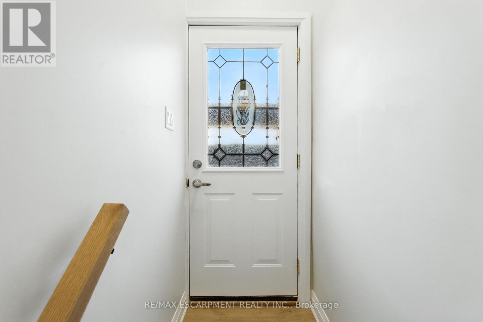 B - 929 Upper Ottawa Street, Hamilton, ON - Indoor Photo Showing Other Room