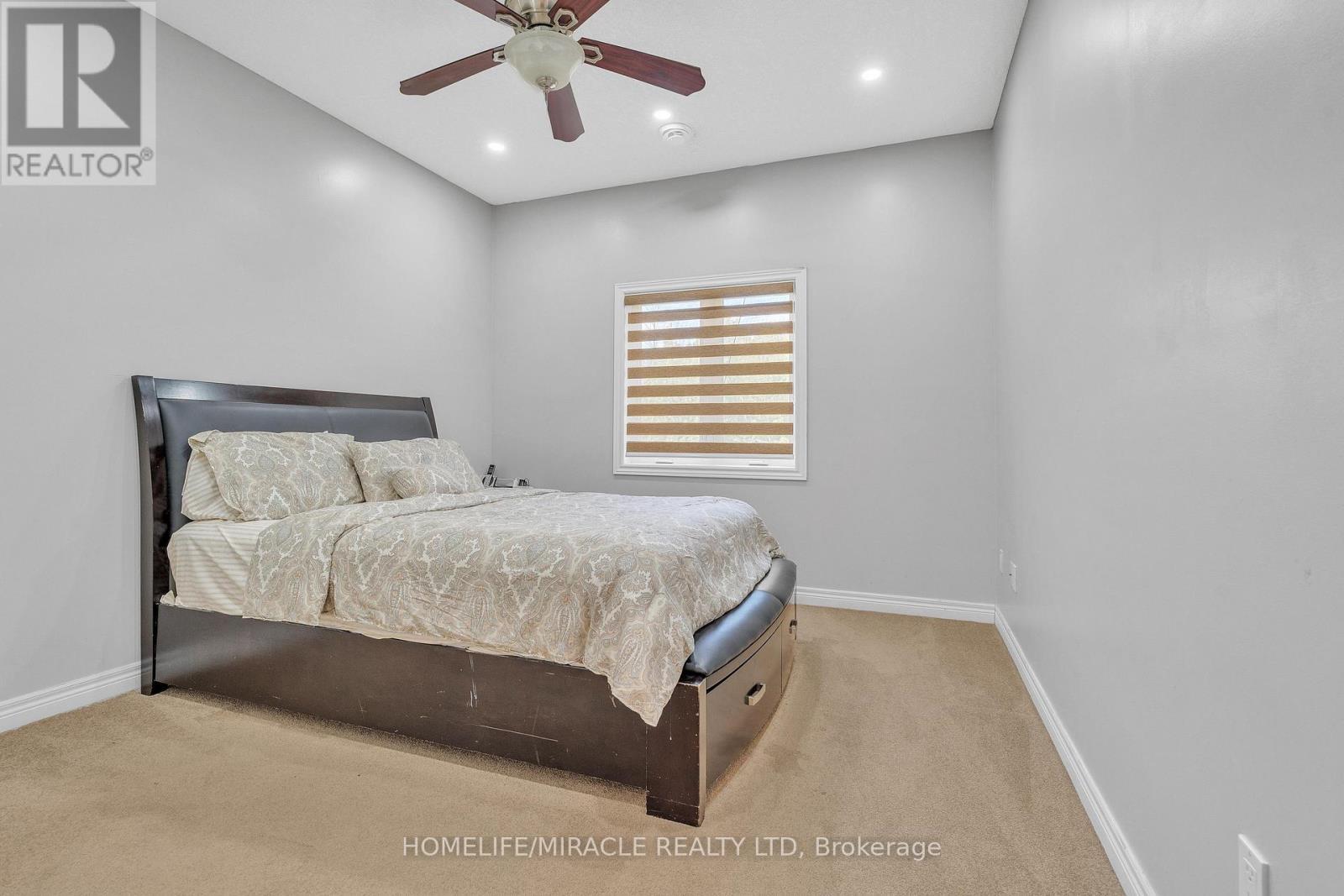 6956 Concession 4, Puslinch, ON - Indoor Photo Showing Bedroom