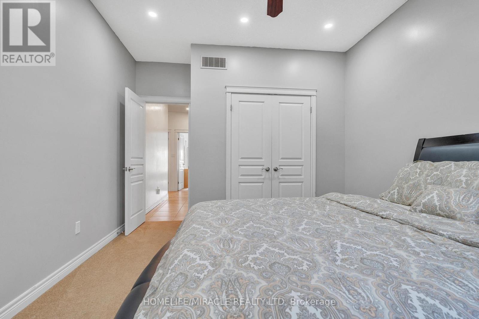 6956 Concession 4, Puslinch, ON - Indoor Photo Showing Bedroom