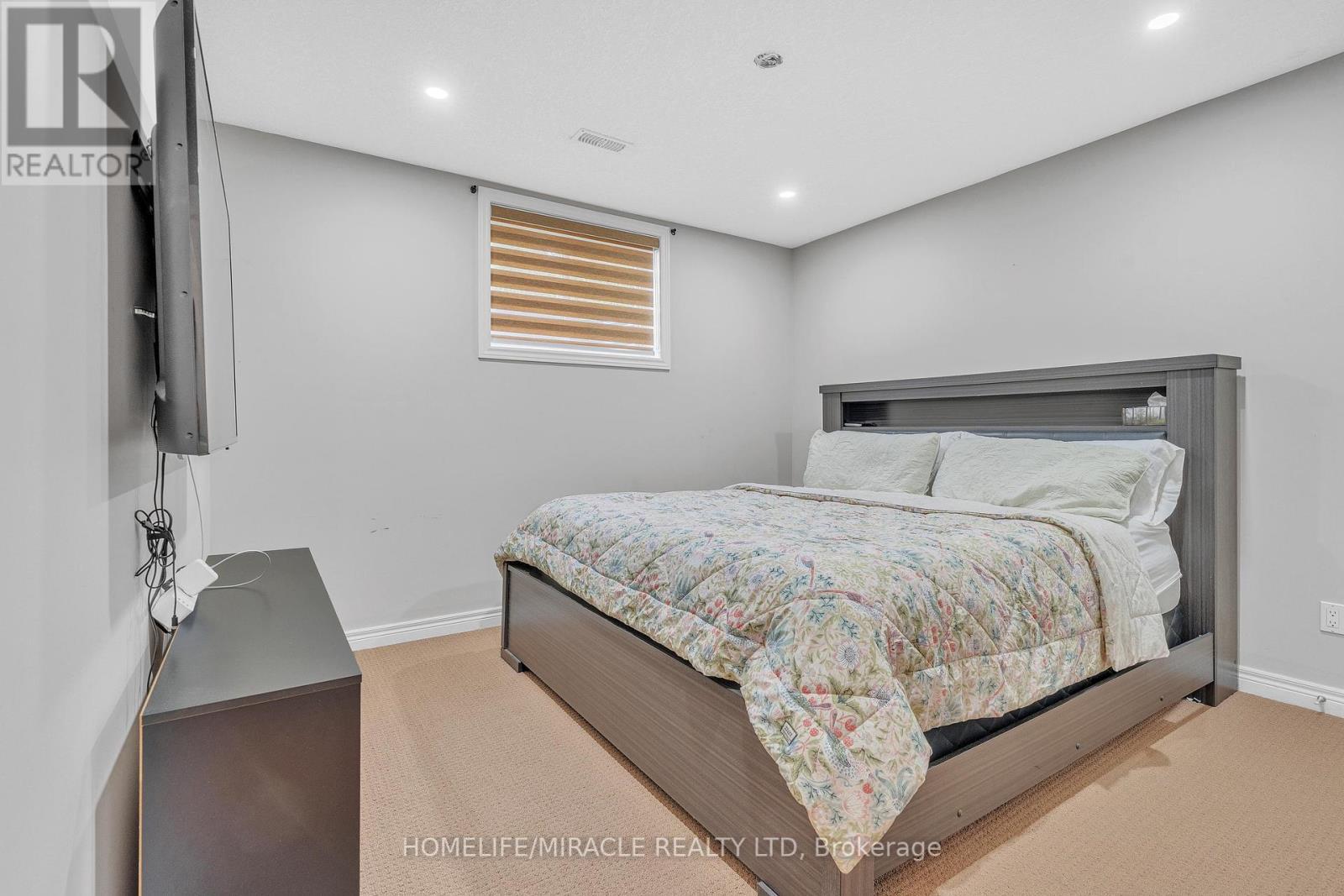 6956 Concession 4, Puslinch, ON - Indoor Photo Showing Bedroom