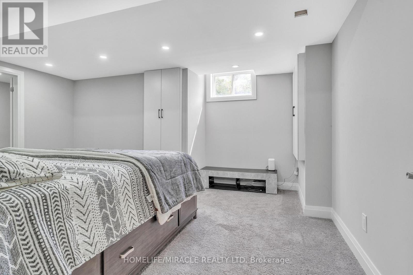 6956 Concession 4, Puslinch, ON - Indoor Photo Showing Bedroom