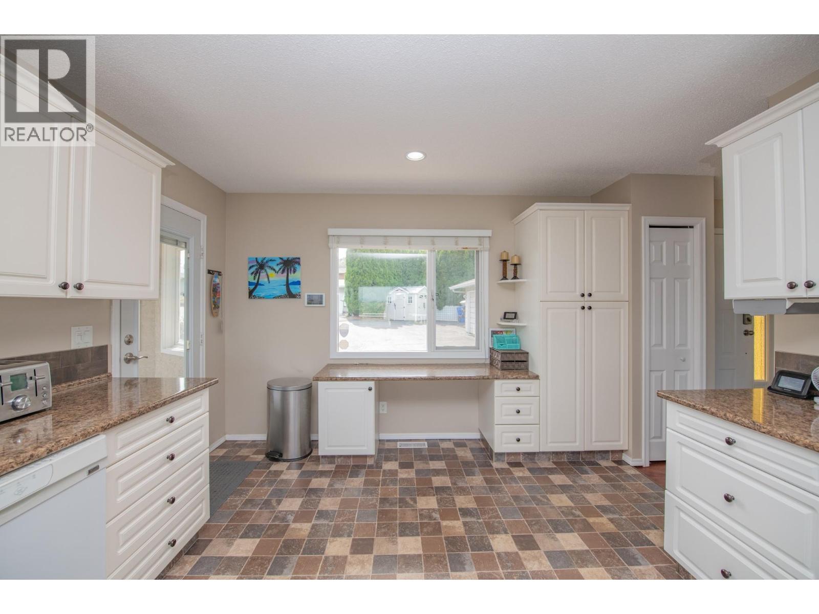 161 Cranberry Lane, Vernon, BC - Indoor Photo Showing Other Room