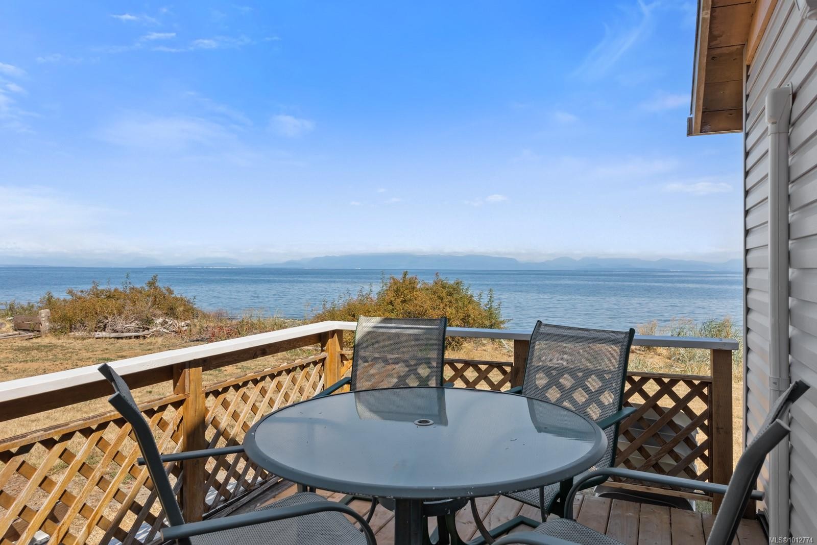 1494 Wilkinson Rd, Comox, BC