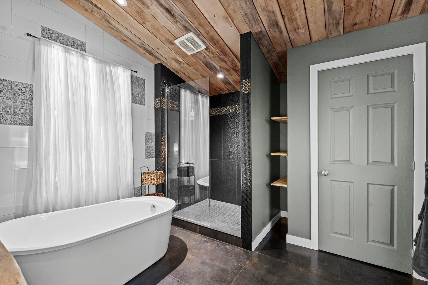 Ensuite bathroom - 323 Ch. Scotch, Grenville-Sur-La-Rouge, QC - Indoor
