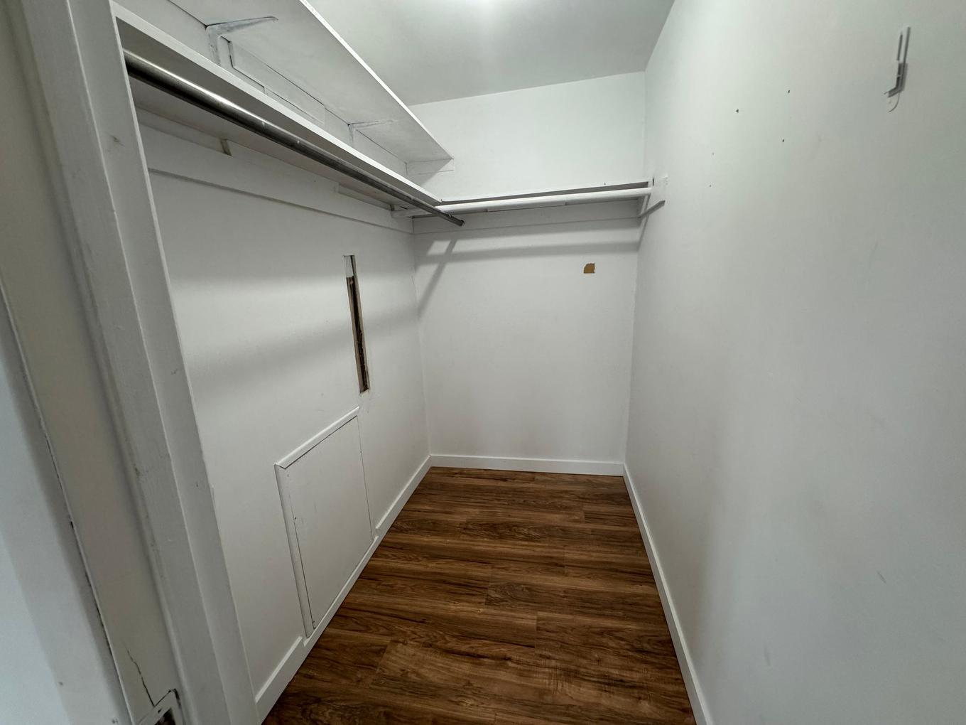 Walk-in closet - 1757 Boul. Sunnybrooke, Dollard-Des-Ormeaux, QC - Indoor