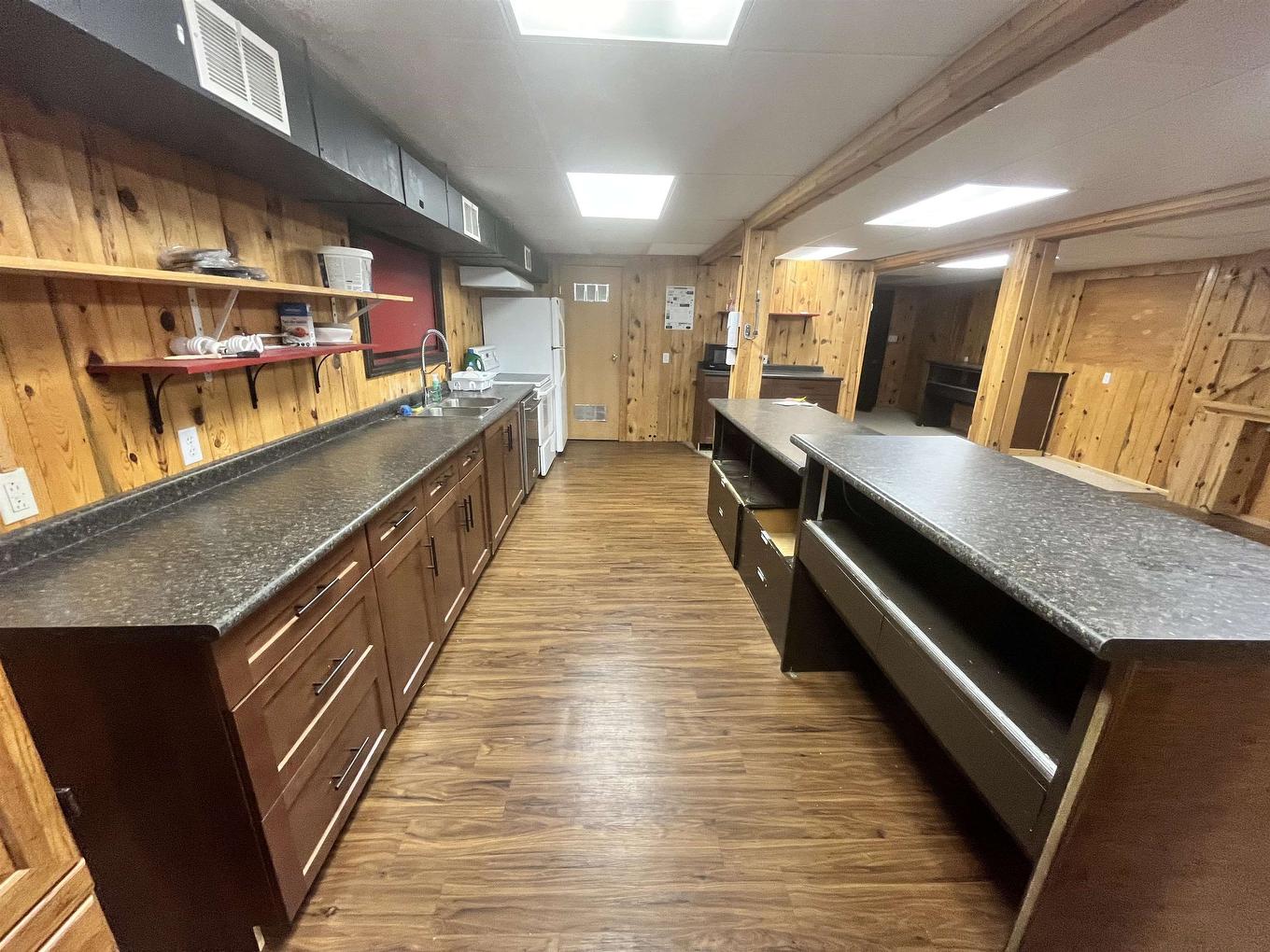 1255 Highway 105, Ear Falls, ON - Indoor Photo Showing Other Room