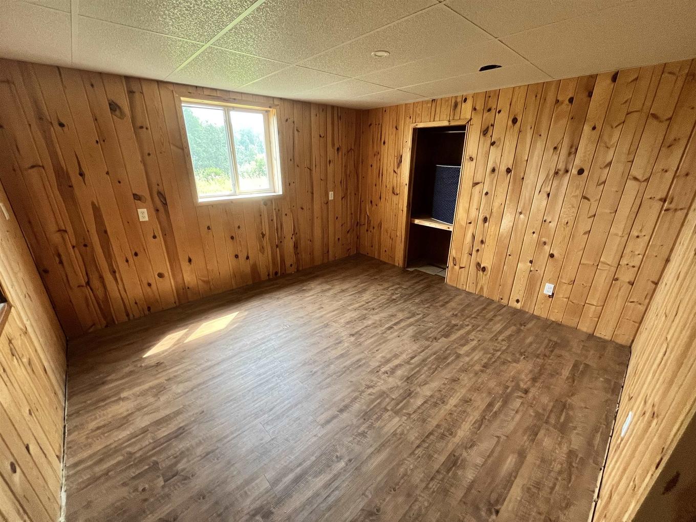 1255 Highway 105, Ear Falls, ON - Indoor Photo Showing Other Room