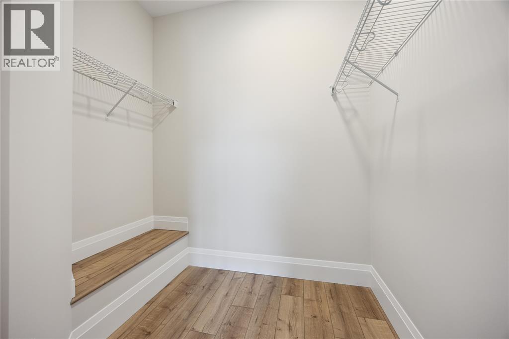 237 Nicholas Street, Sarnia, ON - Indoor With Storage