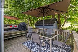 Shaded 2-tier deck -