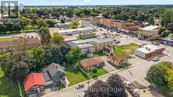 Steps to the downtown core! -