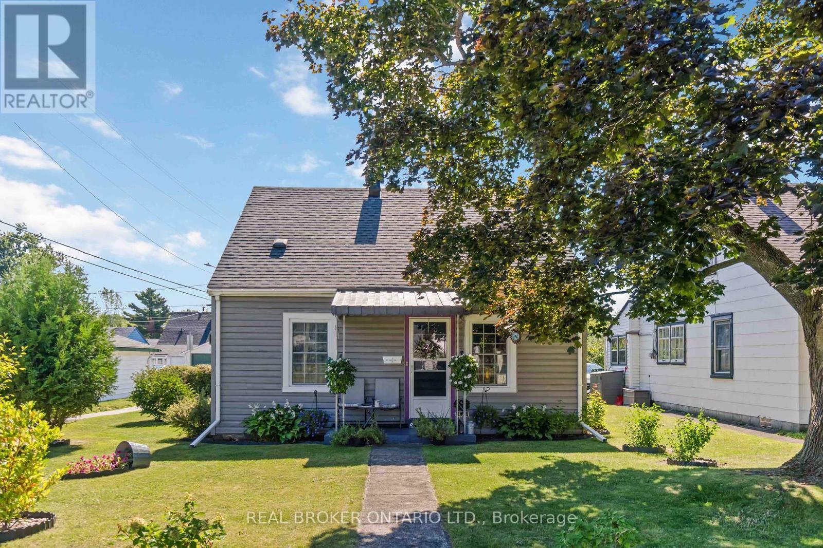 20 Roosevelt Drive, Smiths Falls, ON - Outdoor