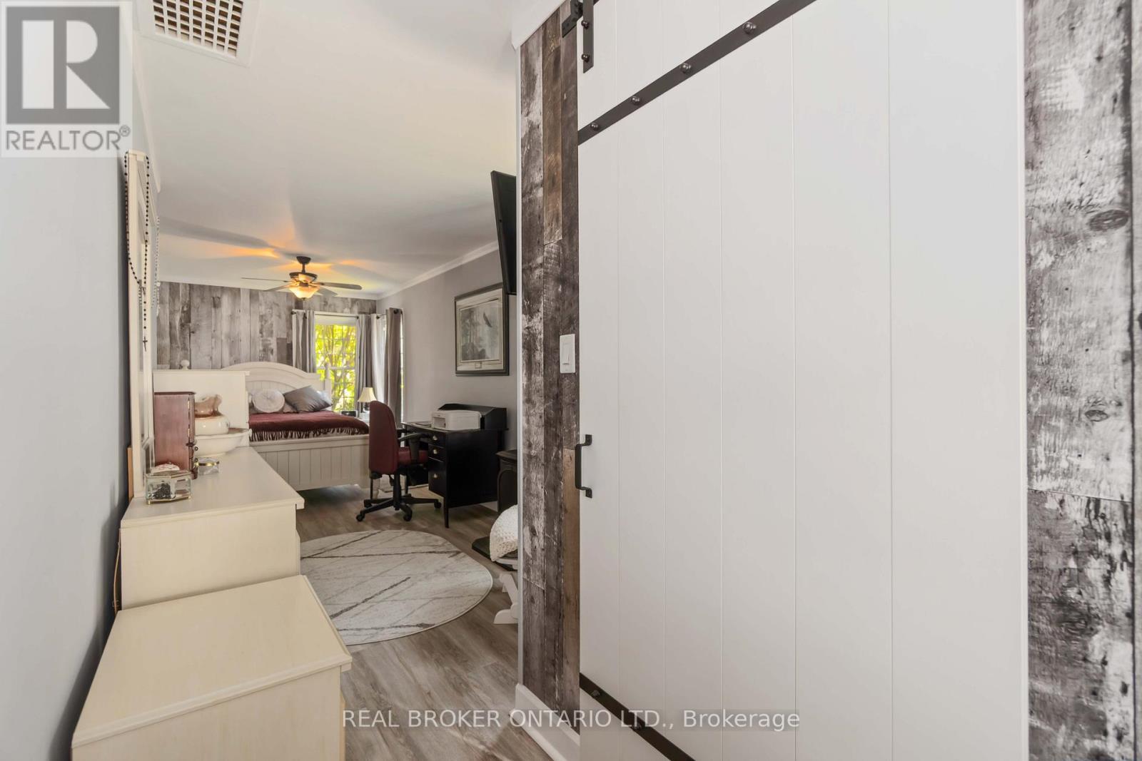 20 Roosevelt Drive, Smiths Falls, ON - Indoor