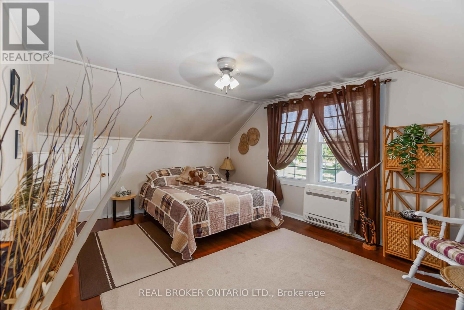 20 Roosevelt Drive, Smiths Falls, ON - Indoor Photo Showing Bedroom