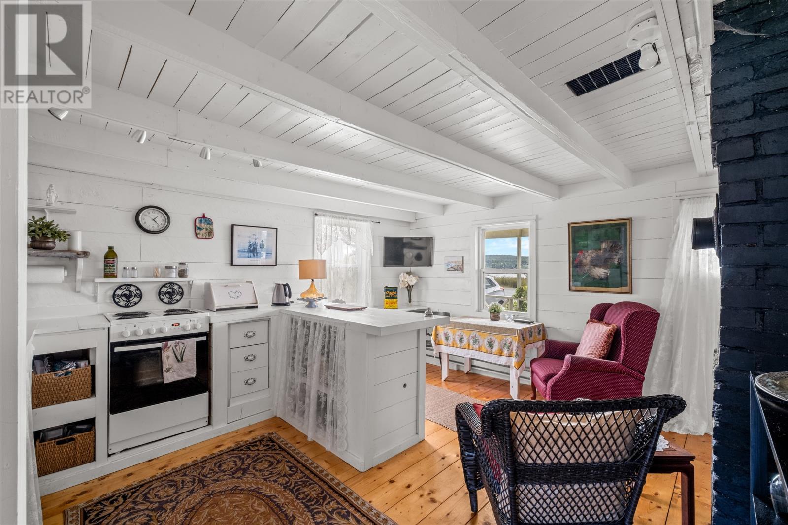 101 Main Road, Renews, NL - Indoor