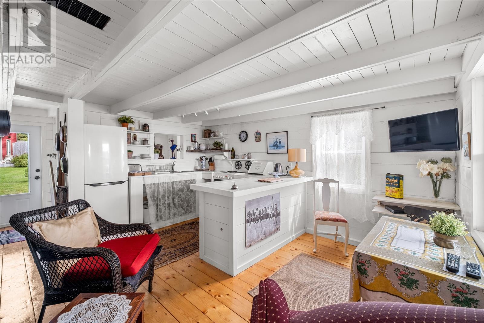 101 Main Road, Renews, NL - Indoor