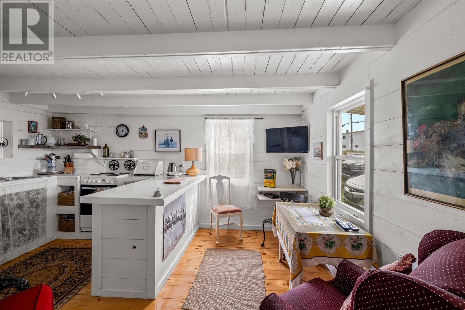 101 Main Road, Renews, NL - Indoor