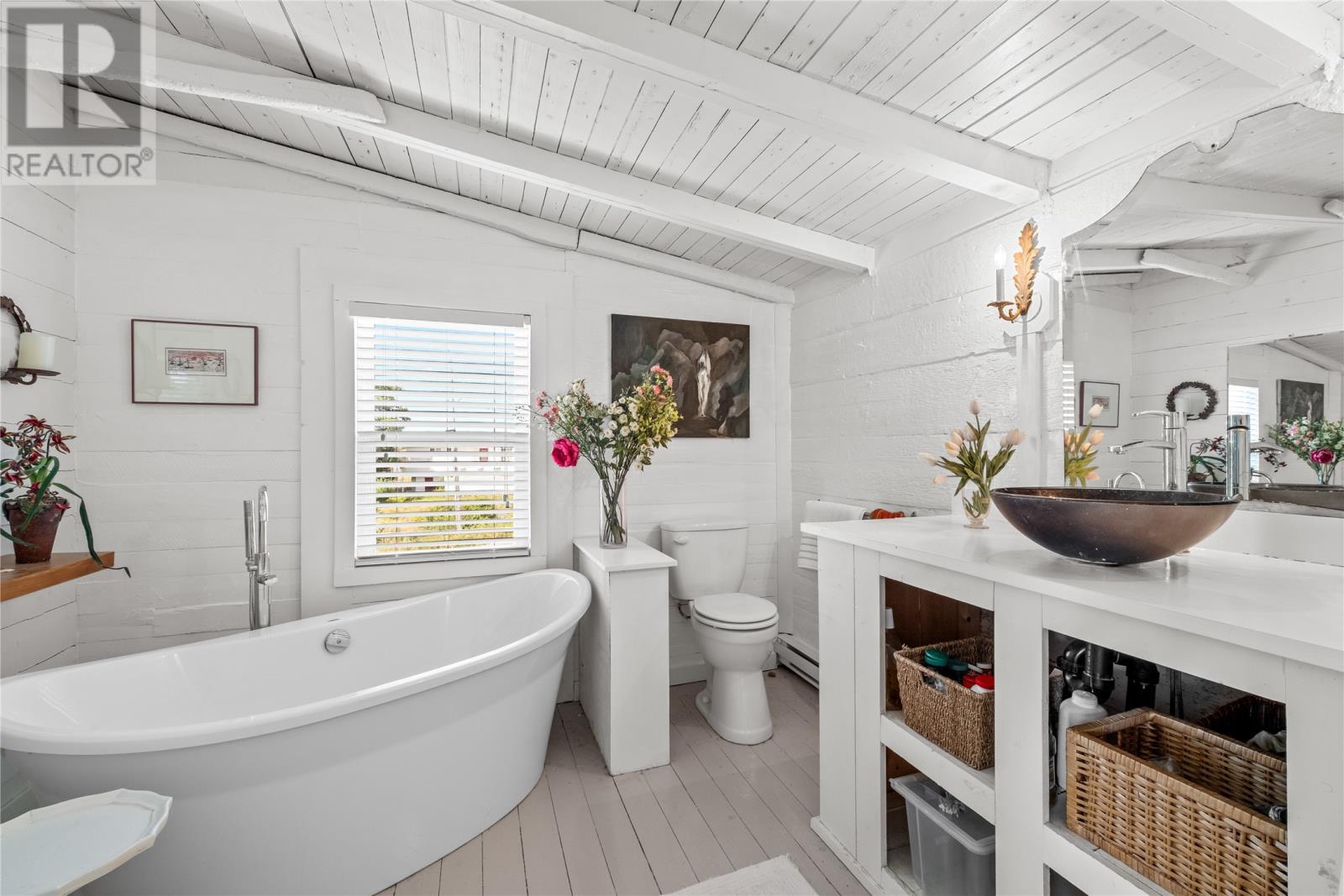 101 Main Road, Renews, NL - Indoor Photo Showing Bathroom