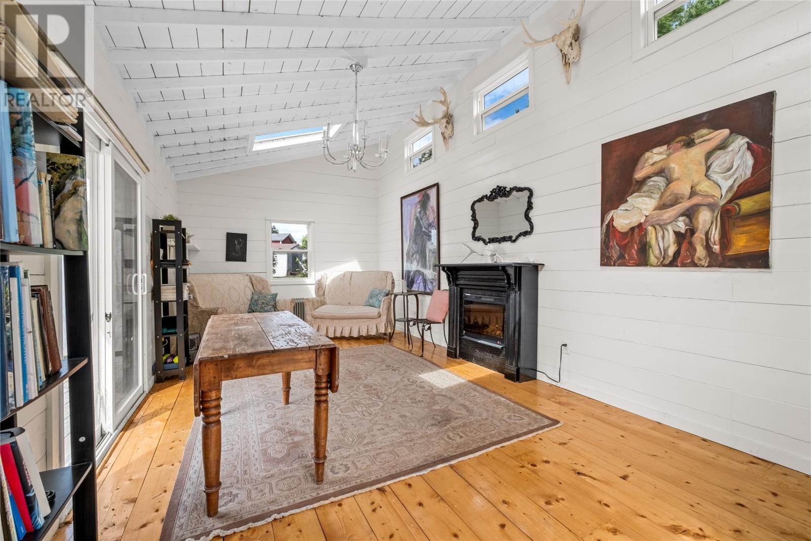 101 Main Road, Renews, NL - Indoor With Fireplace