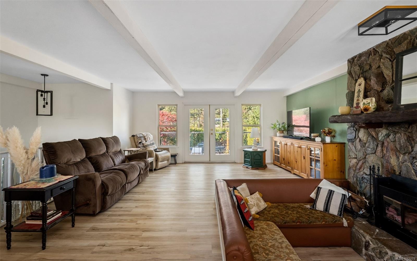 6621 Lakes Rd, Duncan, BC