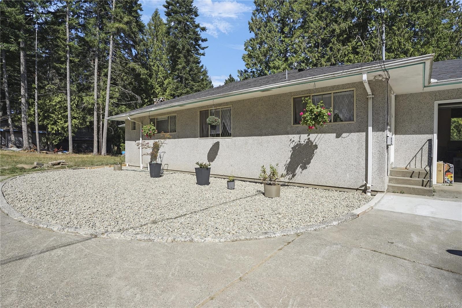 3090 Decourcy Dr, Nanaimo, BC