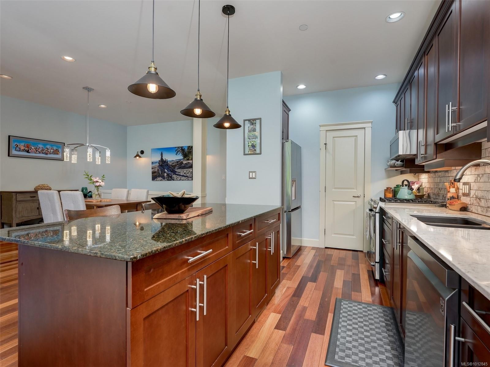 18-551 Bezanton Way, Colwood, BC