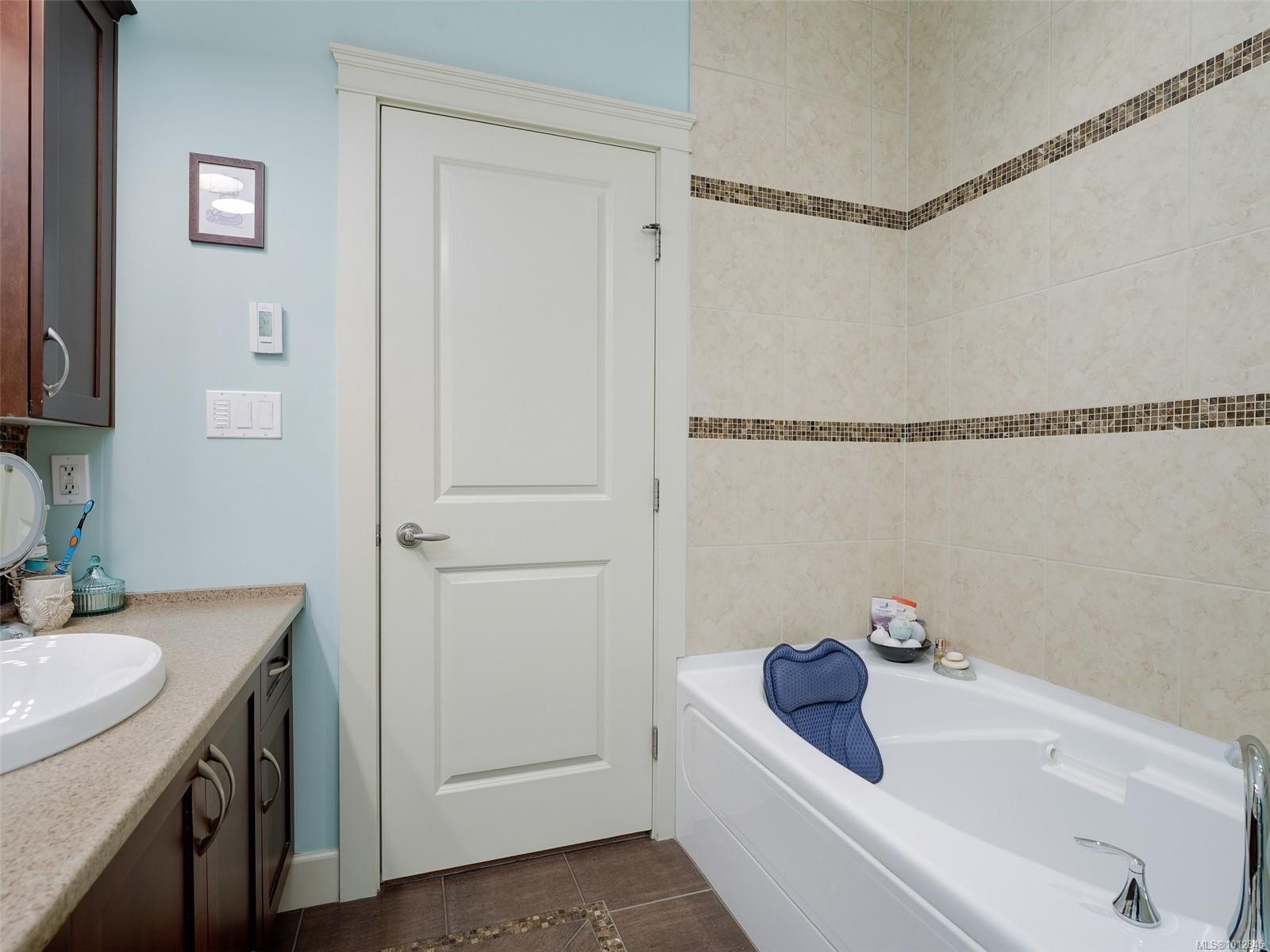 18-551 Bezanton Way, Colwood, BC