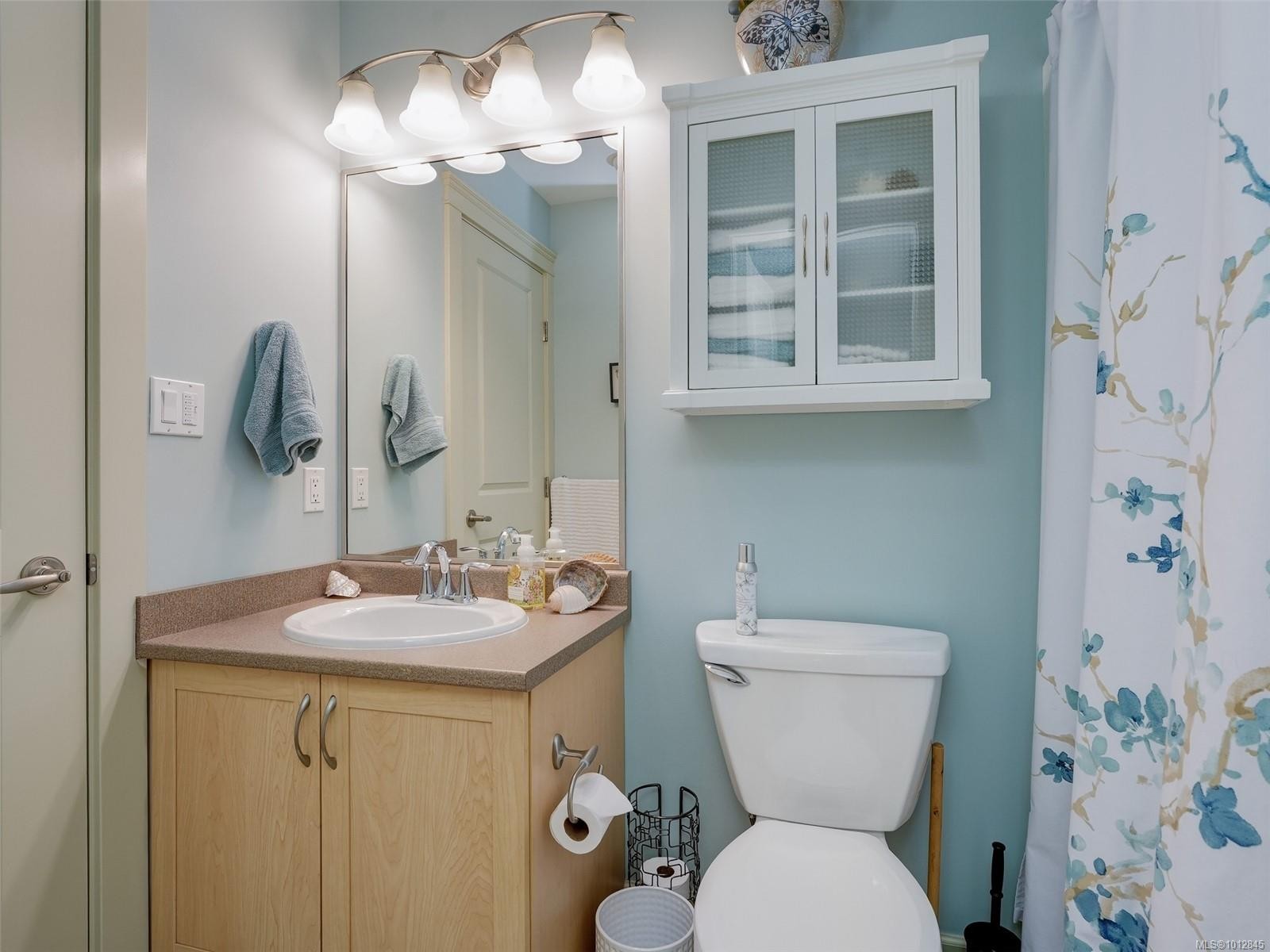 18-551 Bezanton Way, Colwood, BC