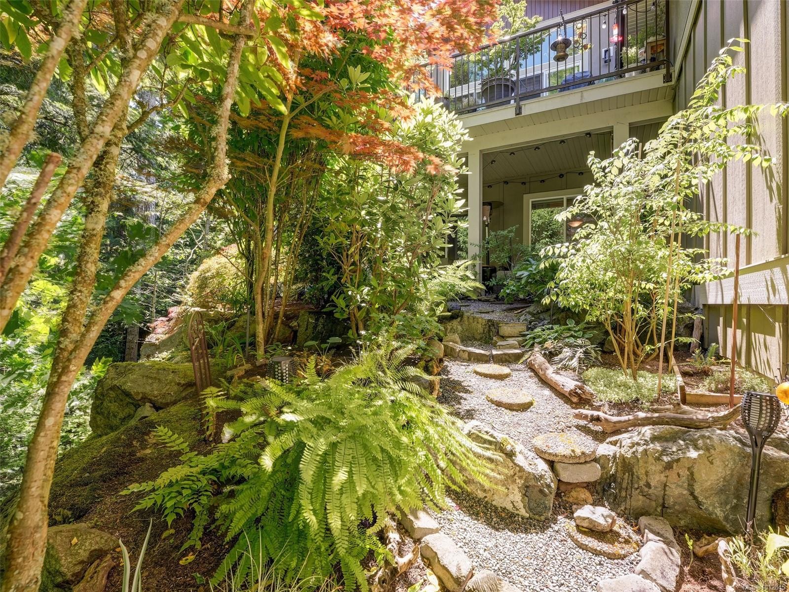 18-551 Bezanton Way, Colwood, BC