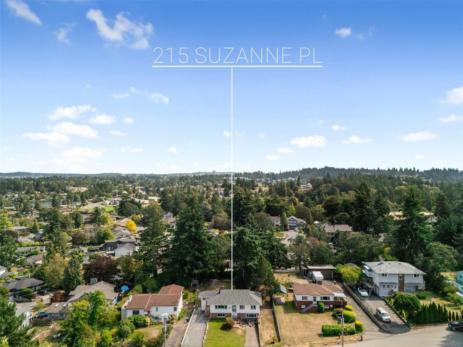 215 Suzanne Pl, View Royal, BC