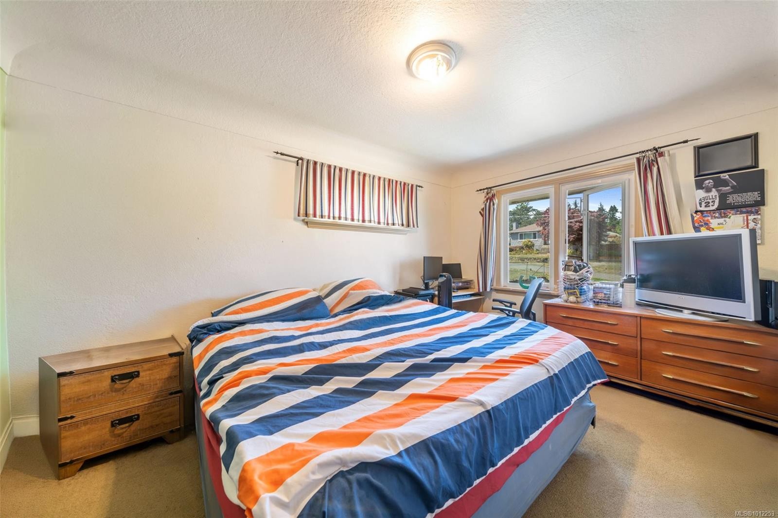 215 Suzanne Pl, View Royal, BC