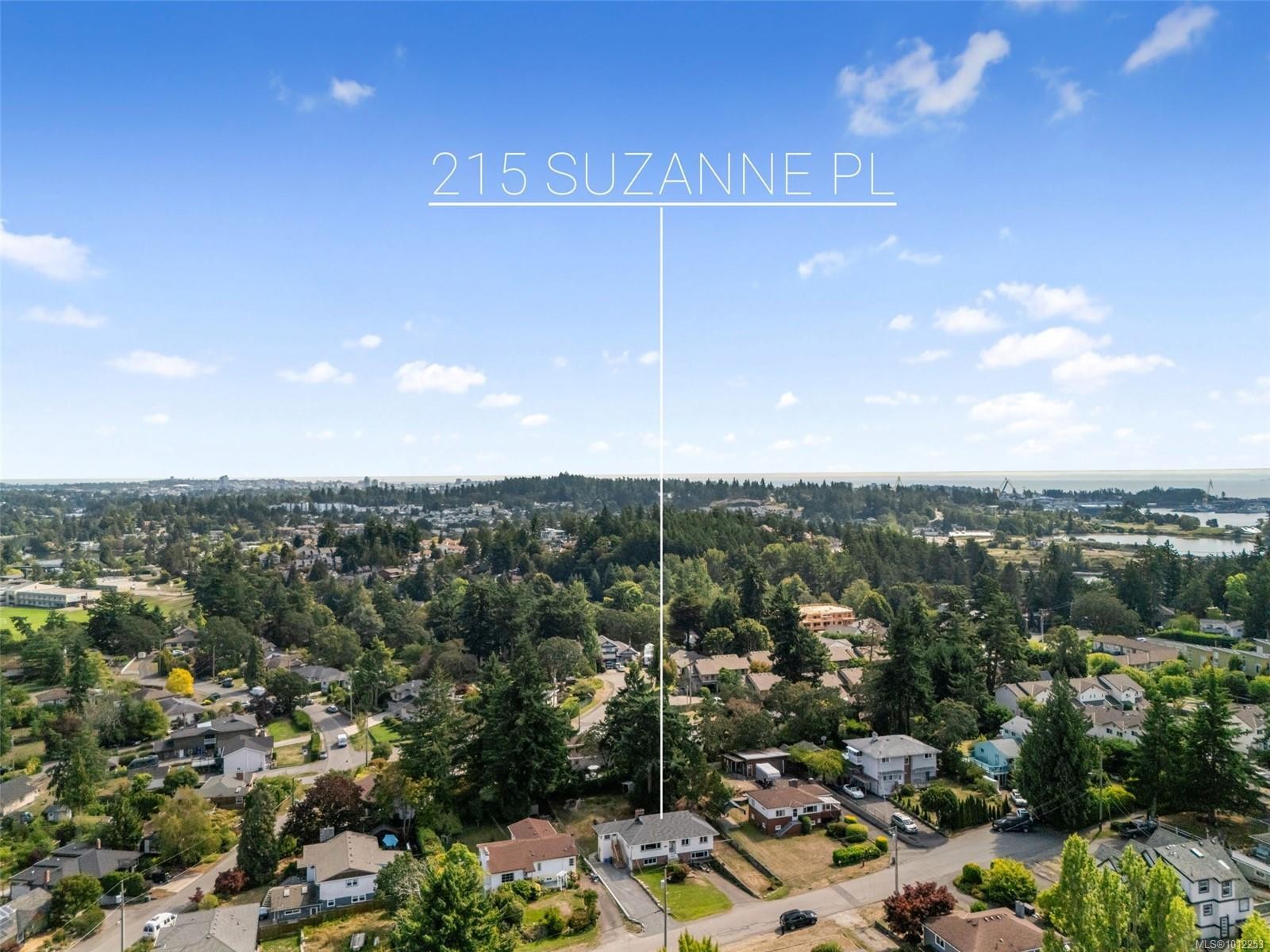 215 Suzanne Pl, View Royal, BC