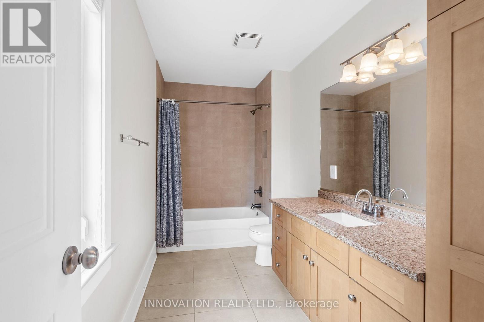 199 Blackberry Way, Ottawa, ON - Indoor Photo Showing Bathroom