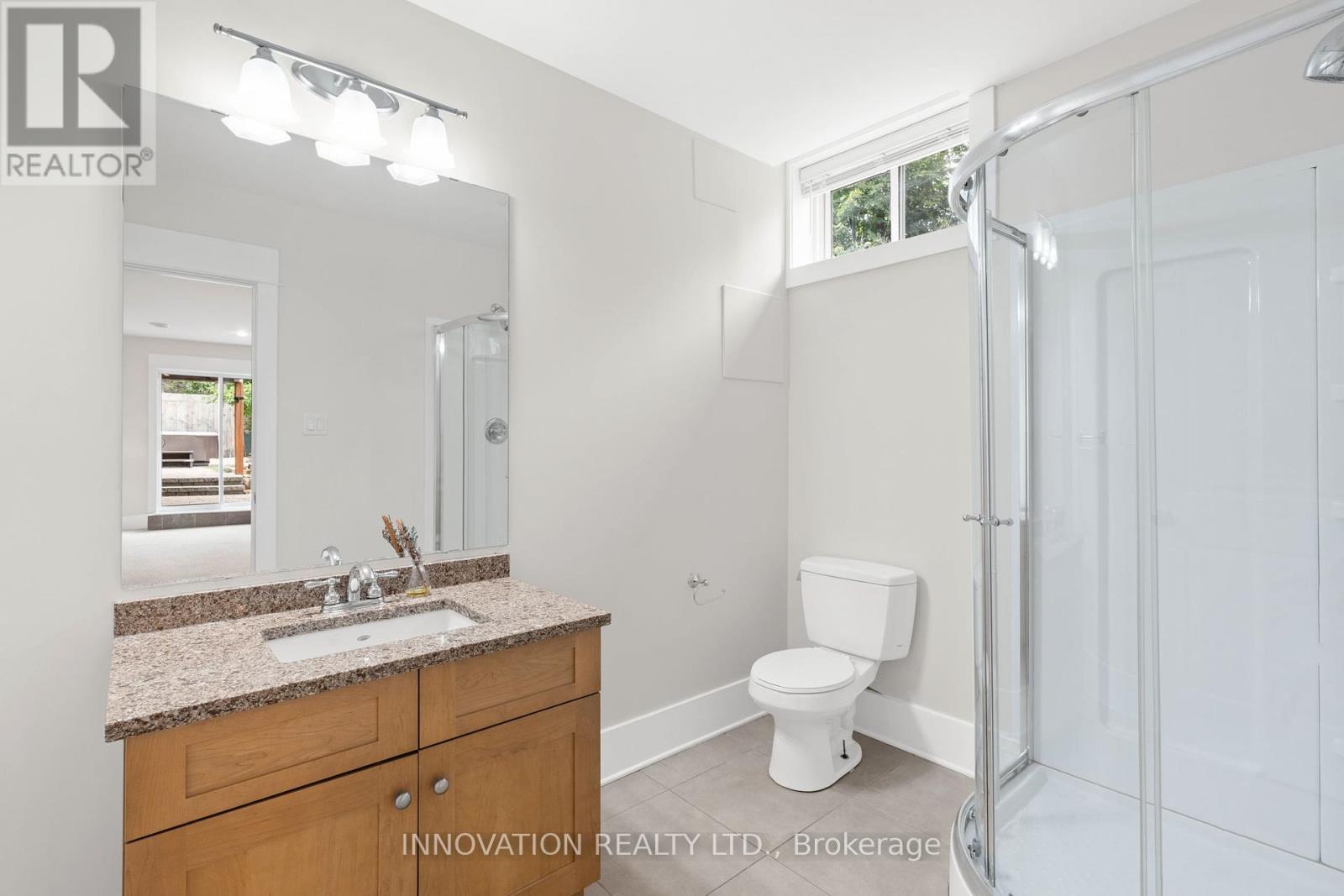 199 Blackberry Way, Ottawa, ON - Indoor Photo Showing Bathroom