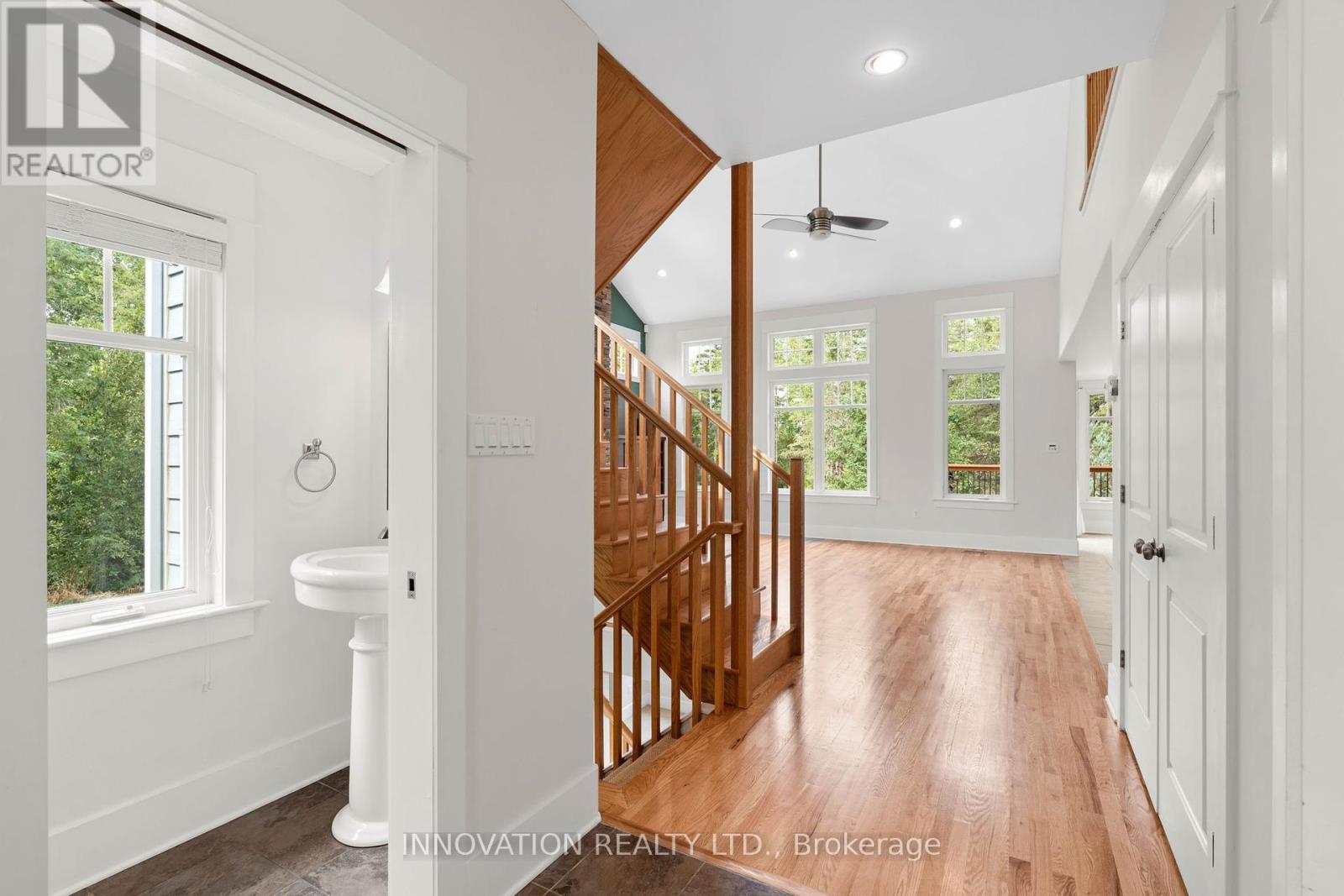 199 Blackberry Way, Ottawa, ON - Indoor Photo Showing Other Room