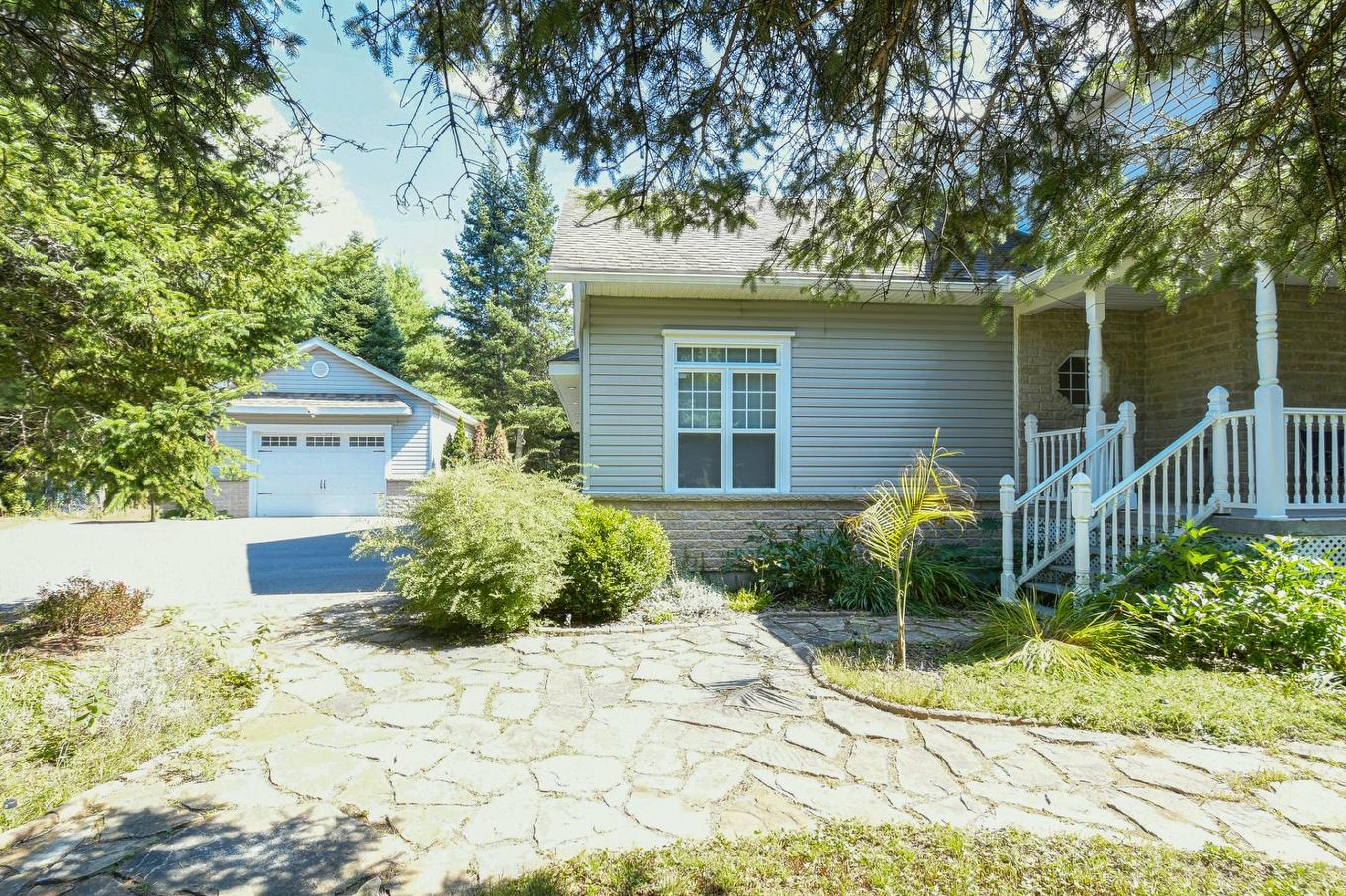 Exterior - 465 Rue Des Lilas, Sainte-Adèle, QC - Outdoor