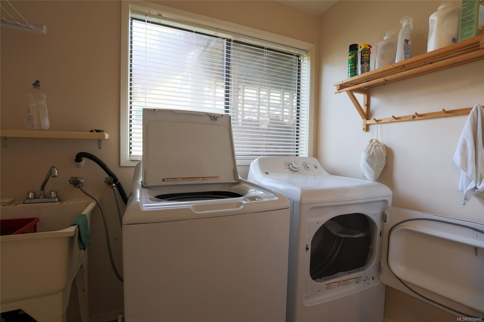 9160 Elk Dr, Port Hardy, BC