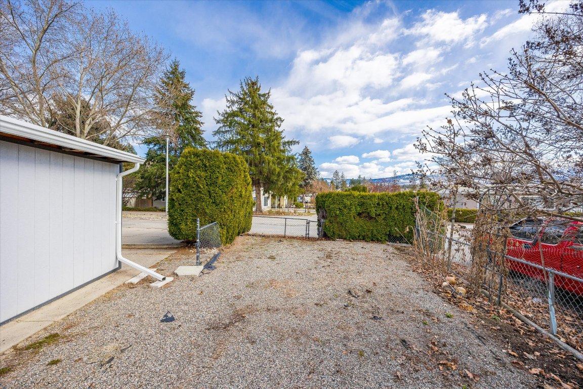 27-2001 97 Highway, West Kelowna, BC