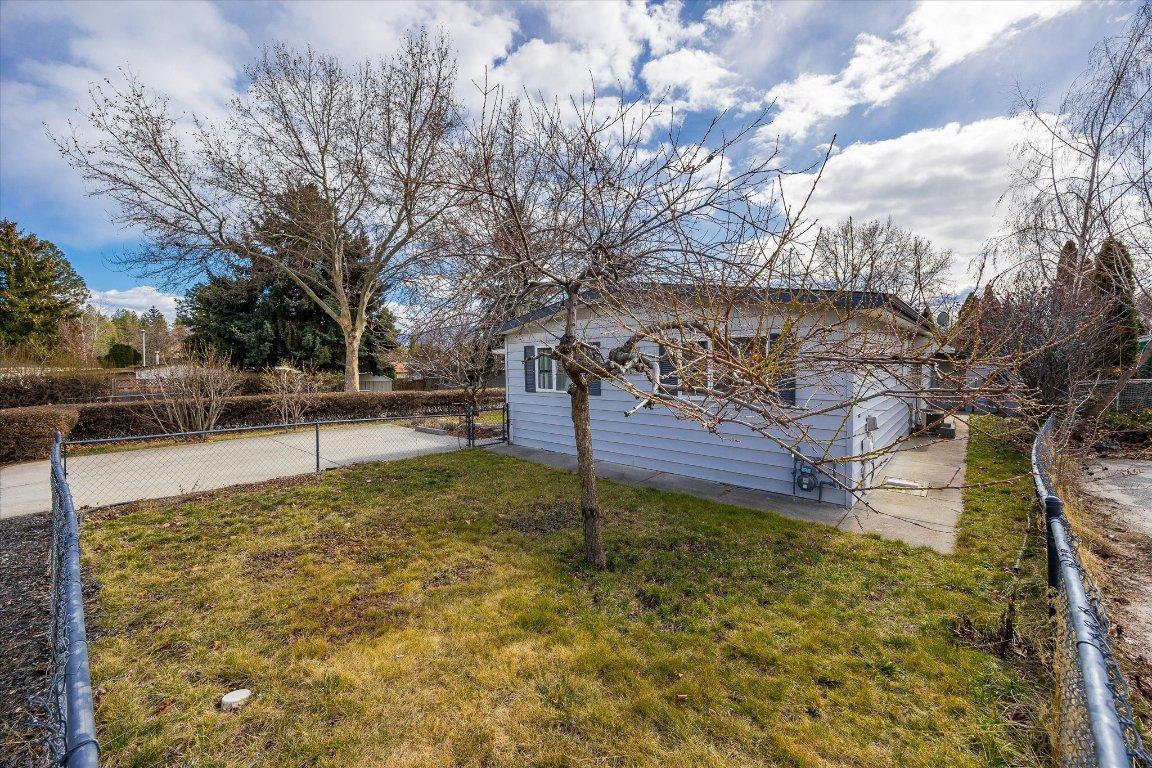 27-2001 97 Highway, West Kelowna, BC