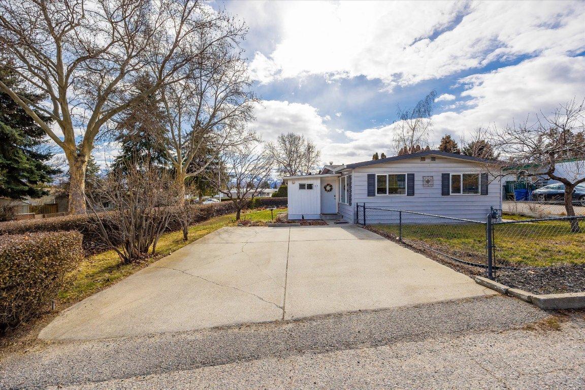 27-2001 97 Highway, West Kelowna, BC