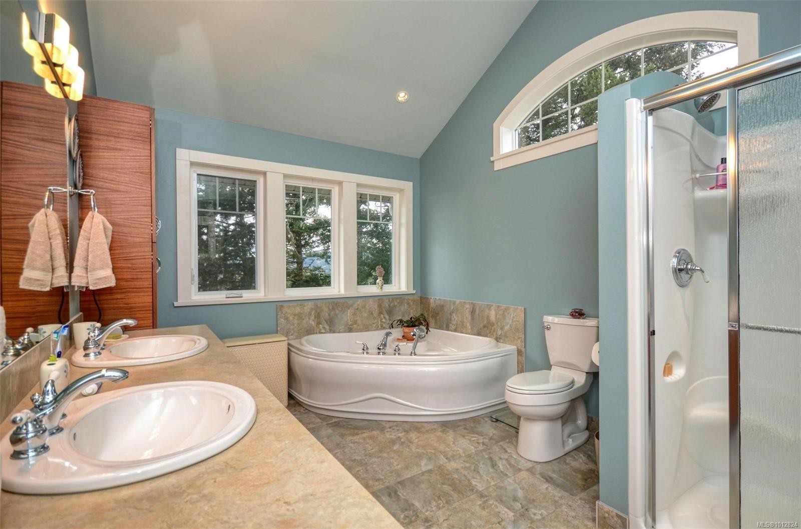 4935 Deer Park Trail, Metchosin, BC