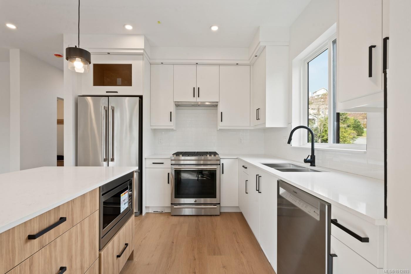 556 Belford Pl, Langford, BC