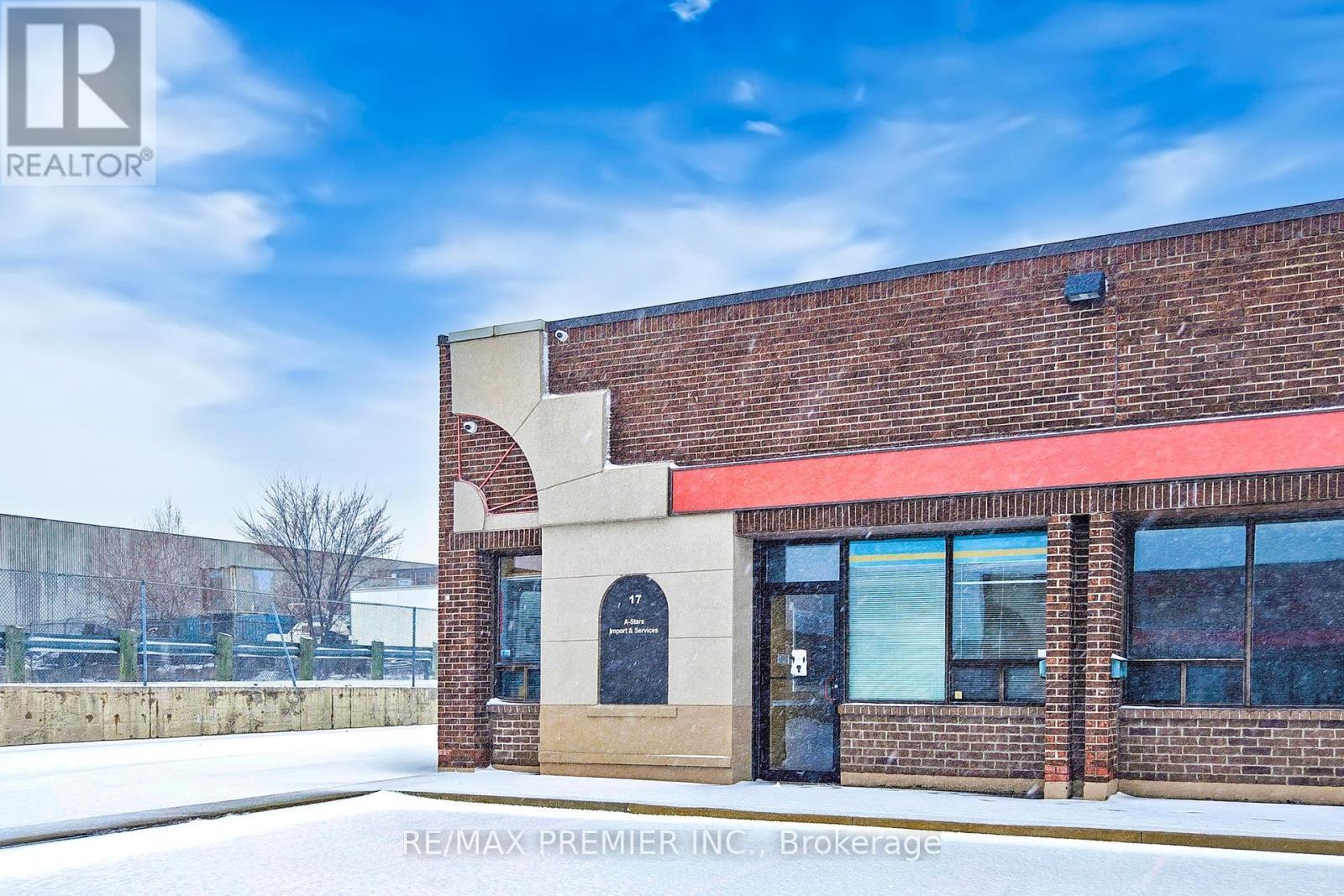 17 - 5484 Tomken Road, Mississauga, ON