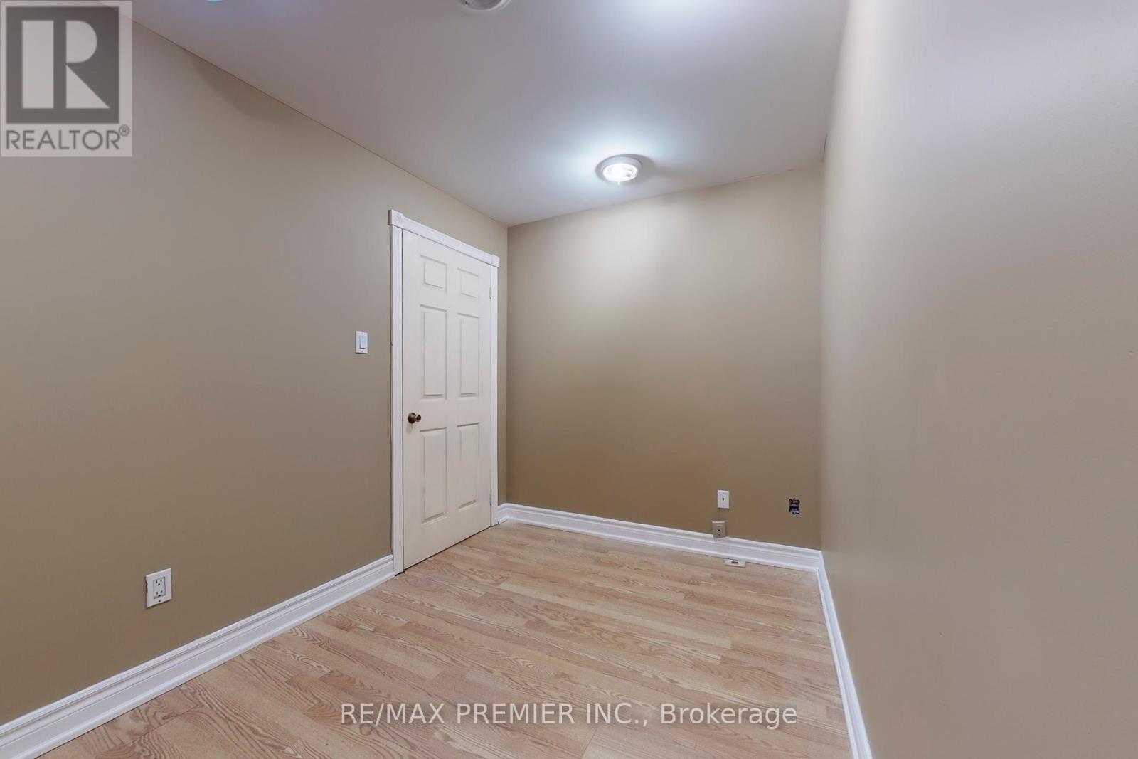 17 - 5484 Tomken Road, Mississauga, ON