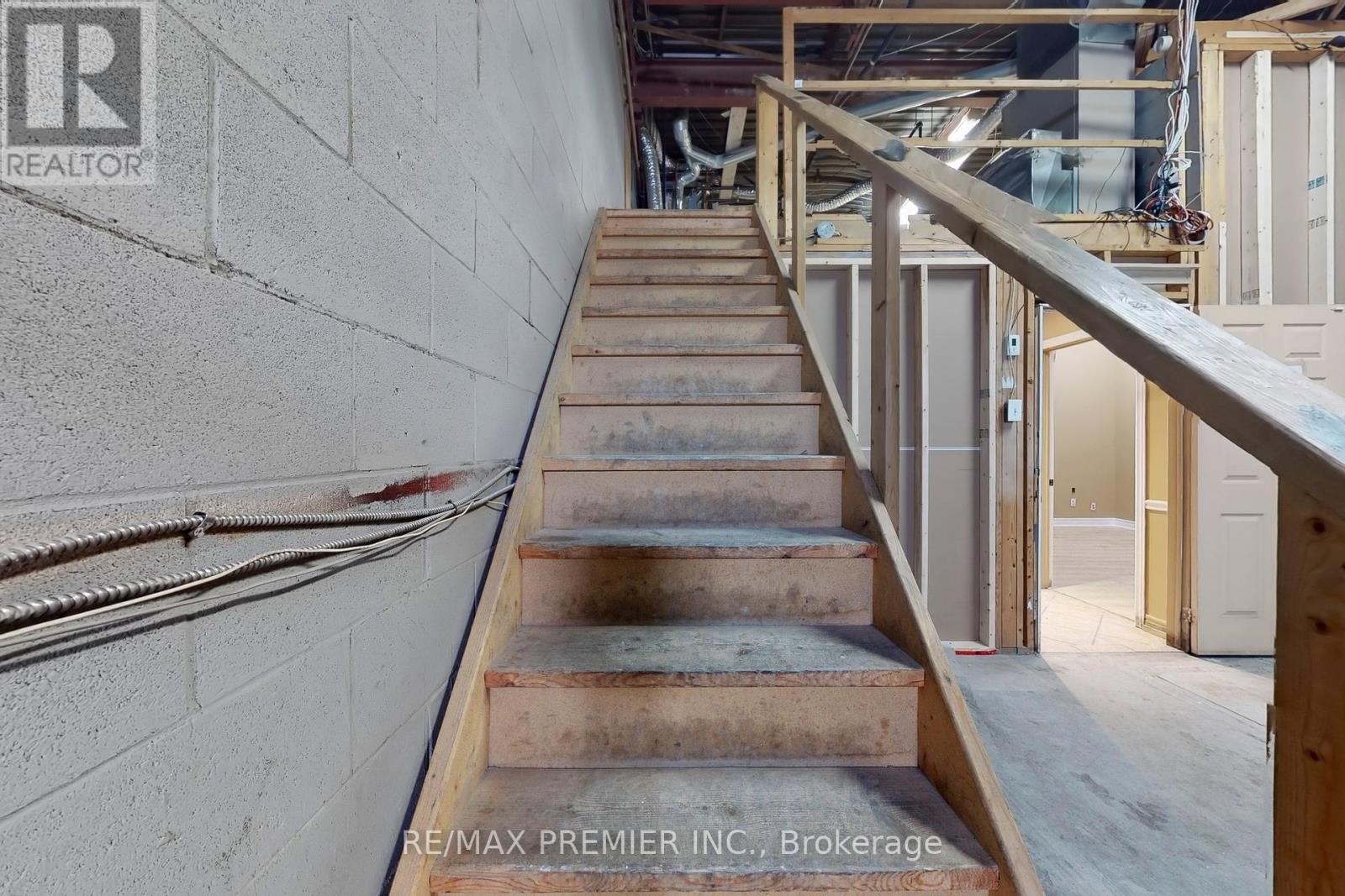 17 - 5484 Tomken Road, Mississauga, ON