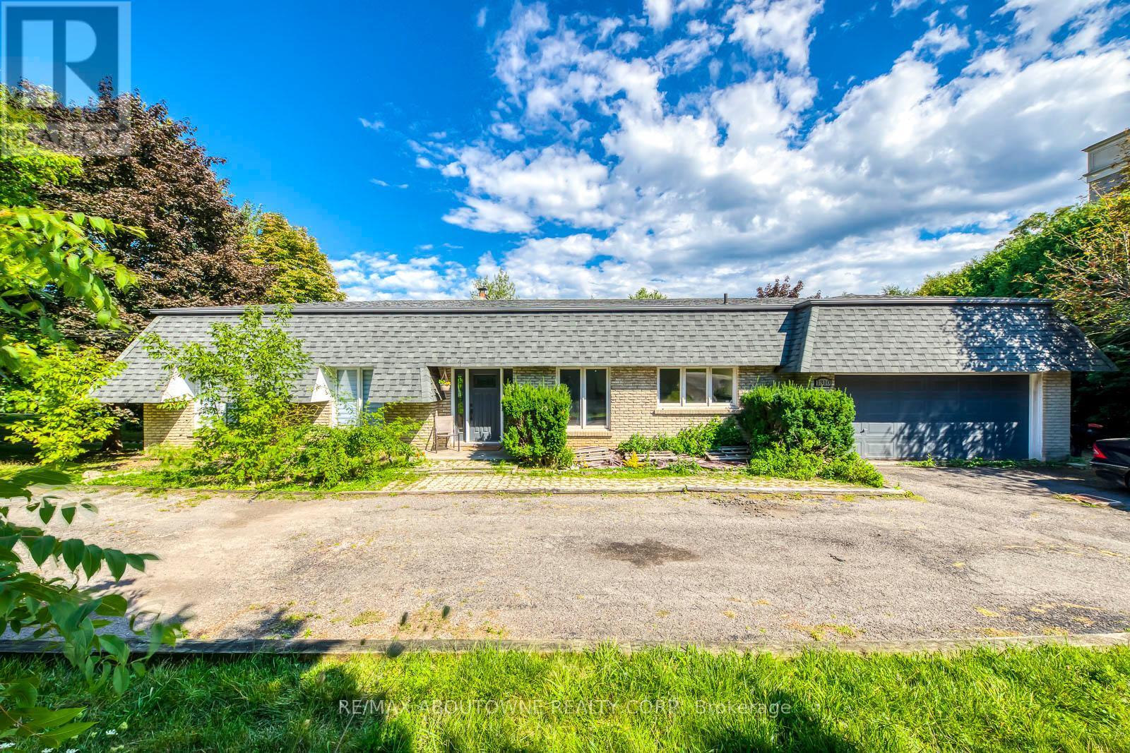 1310 Beaufort Drive, Burlington, ON - Outdoor