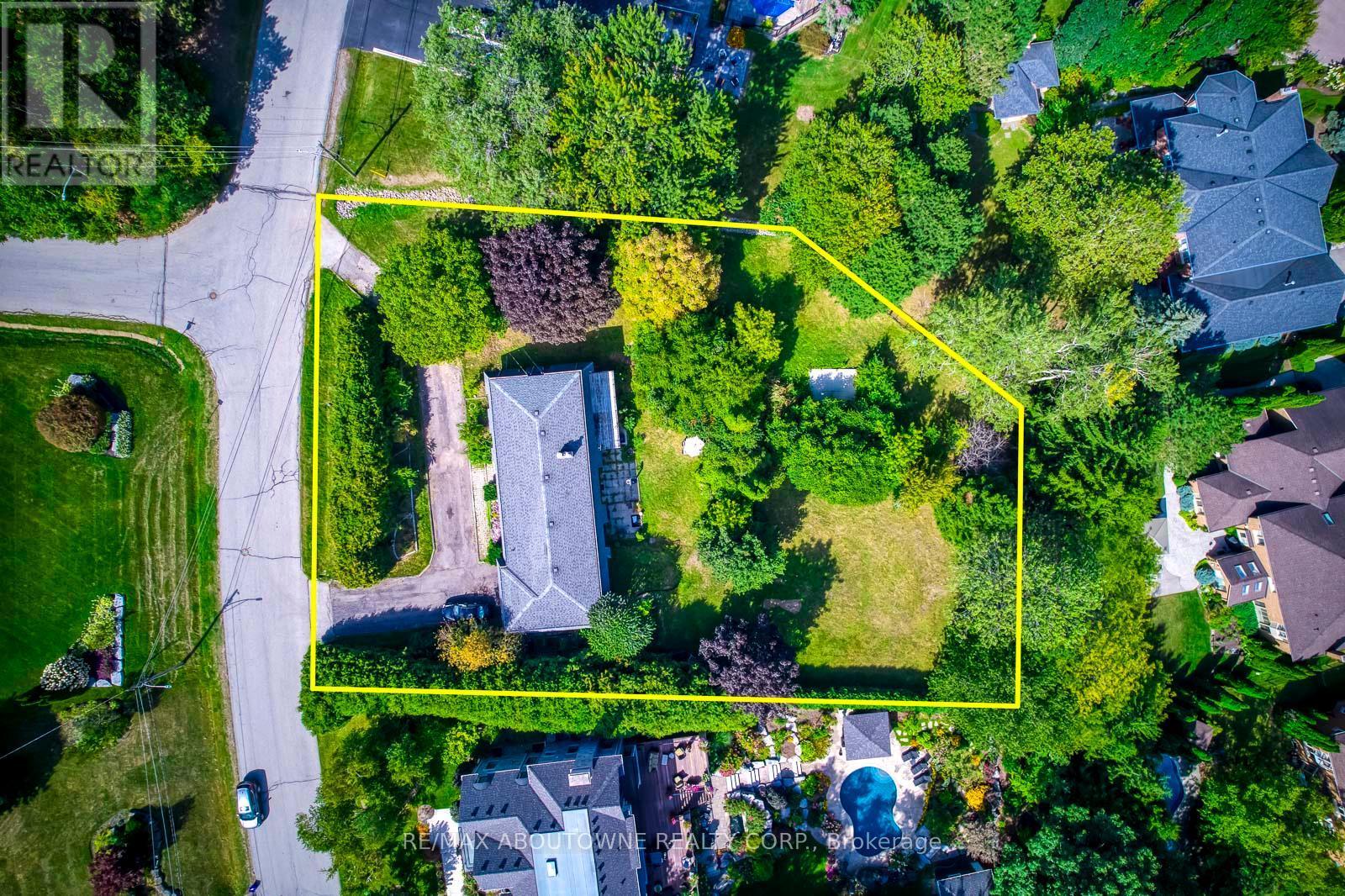 1310 Beaufort Drive, Burlington, ON - Outdoor With View