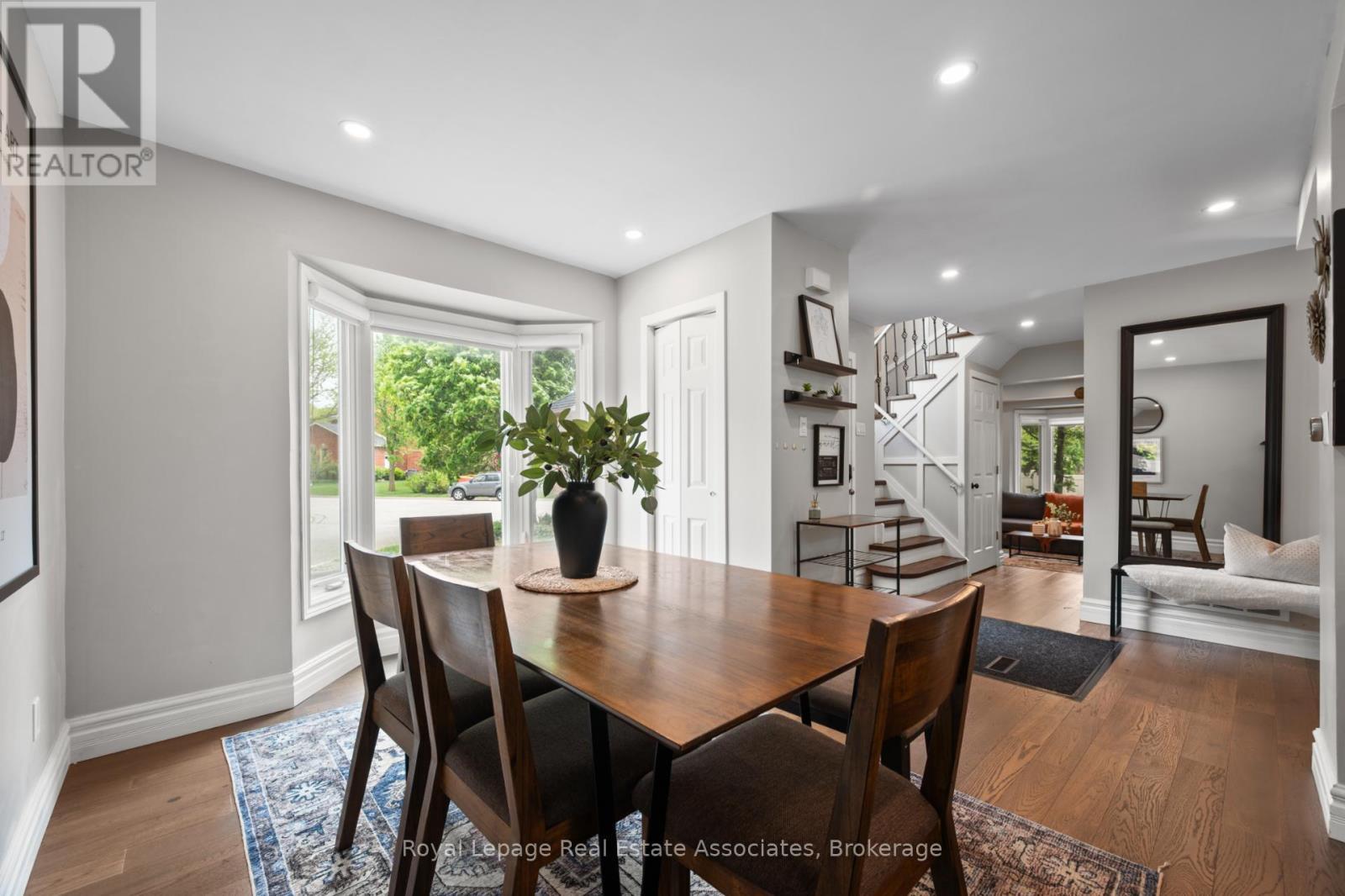 6682 Snow Goose Lanes Lane, Mississauga, ON - Indoor Photo Showing Dining Room