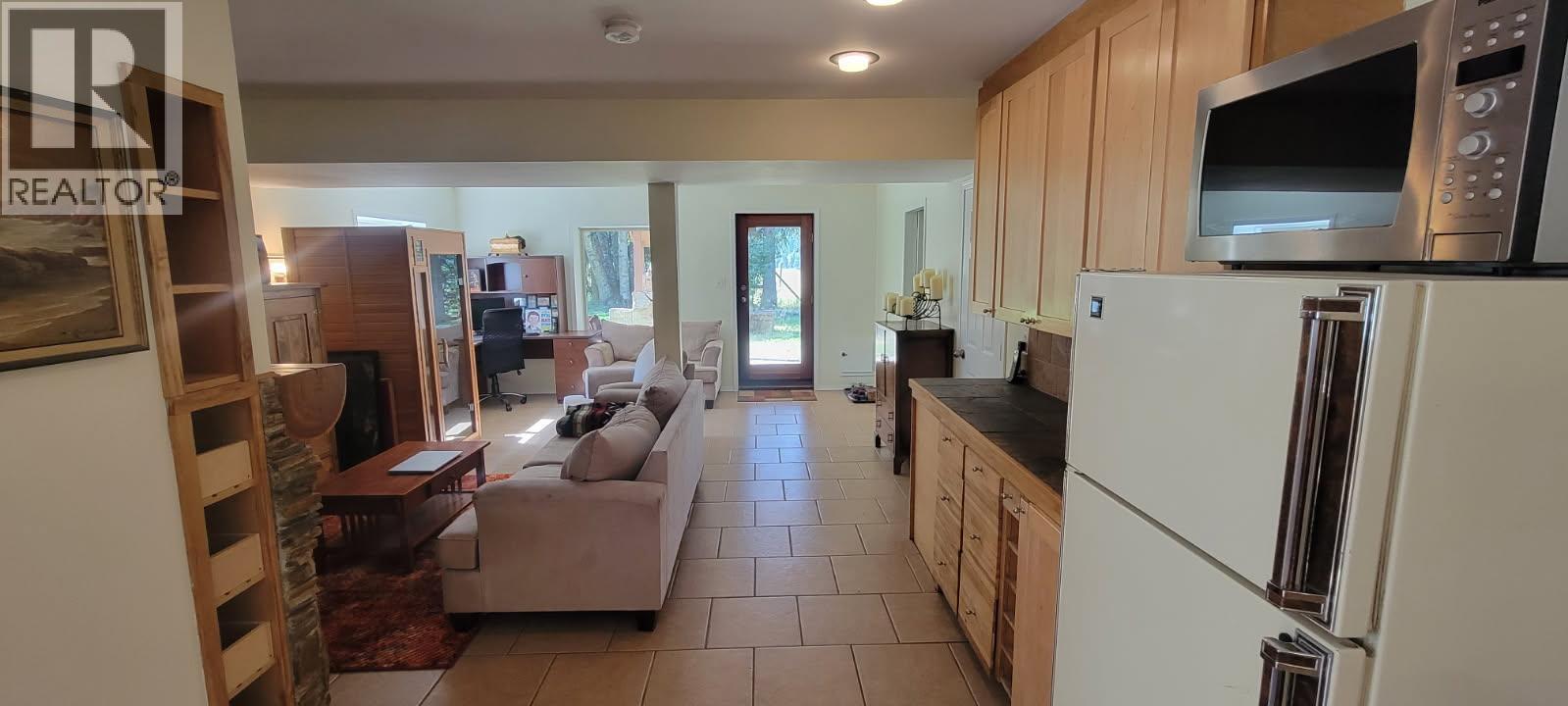 9841 Talbot Road, Salmo, BC