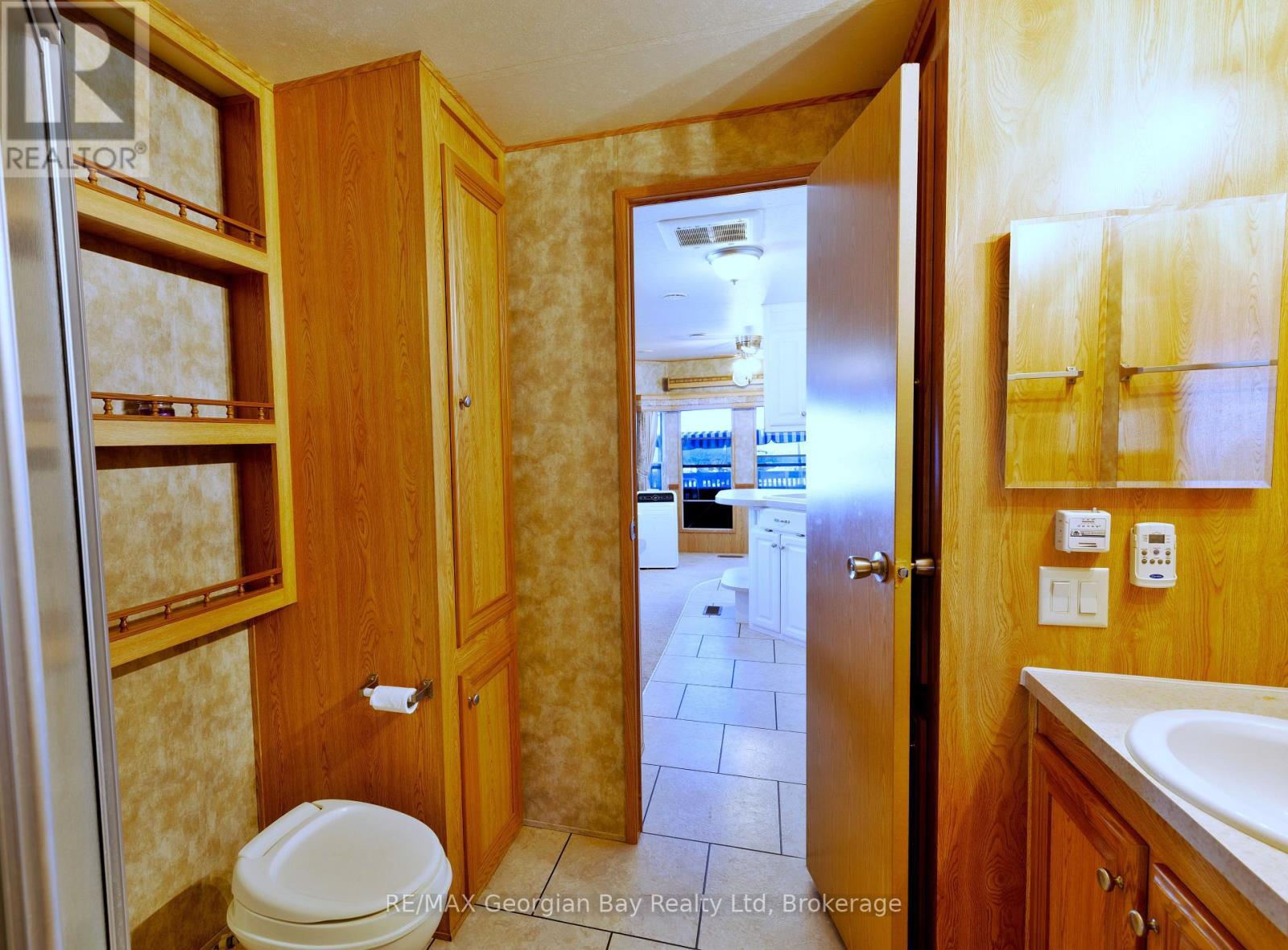 14 - 1838 Heron Drive, Severn (Fesserton), ON - Indoor Photo Showing Bathroom